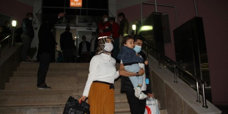 Çorum’da karantinaları biten 315 kişi memleketlerine uğurlandı