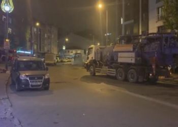 Şişli’de yol çalışması sırasında doğalgaz ve su borusu patladı