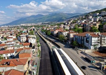 Bursa’da trafik durdu, yollar hayat buldu