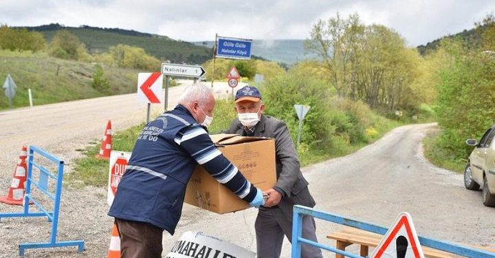 Bursa’da karantinadaki mahalleye alışveriş yapıldı