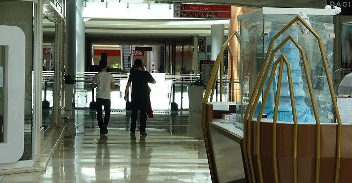 Bursa’da çocuk bezi almak için AVM’ye koştular!