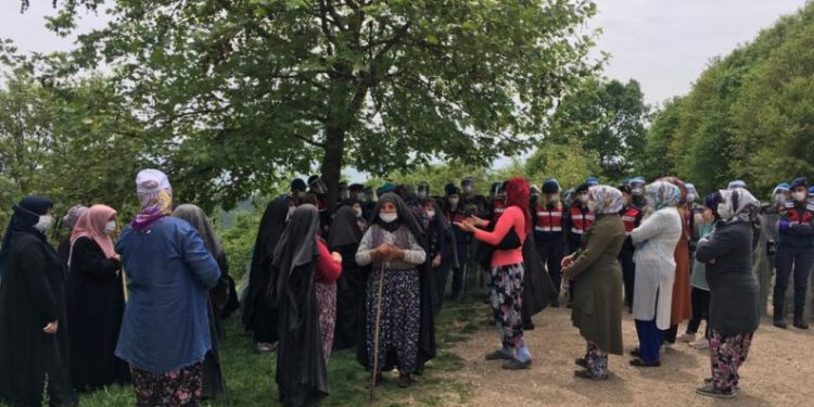 Köylü direniyor, maden firması vazgeçmiyor!