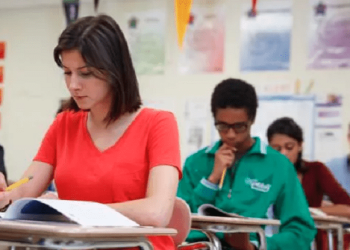 Okullar açıldıktan sonra 70 öğrencide virüs tespit edildi