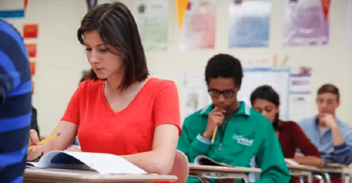 Okullar açıldıktan sonra 70 öğrencide virüs tespit edildi