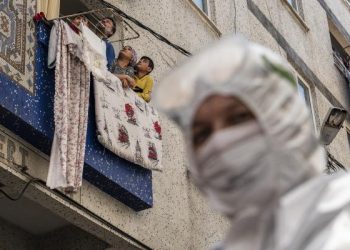 ‘Beyaz ordu’ İstanbul’da virüsün yayılmasını engelliyor