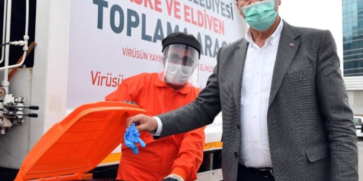 Bursa’da atık maske ve eldivenler için özel ekip kuruldu