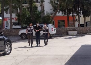 Dolandırıcılık çetesinin lise öğrencisi üyesi yakalandı: Bilgisayarından çıkanlar şaşırttı