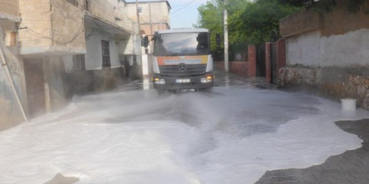 Haliliye’de salgınla mücadeleye devam ediyor