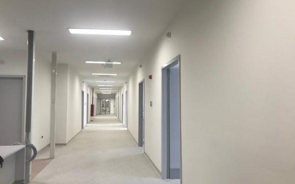 Sancaktepe’deki hastanenin yatakları yerleştirildi, banyoları tamamlandı