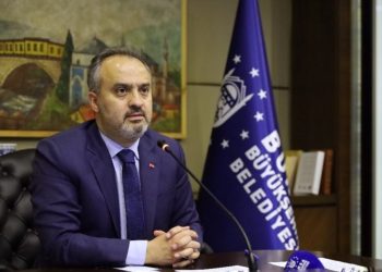 Türkiye, pandemiyle mücadelede örnek