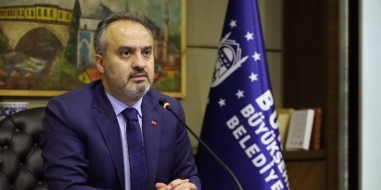 Türkiye, pandemiyle mücadelede örnek