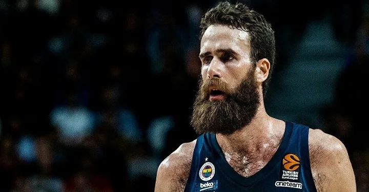 Gigi Datome Fenerbahçe’den ayrıldı