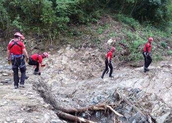 Bursa’da sel alarmı! Derya’yı arama çalışmalarına ara verildi