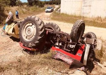 İznik’te traktör devrildi: 2 yaralı