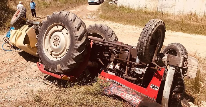 İznik’te traktör devrildi: 2 yaralı