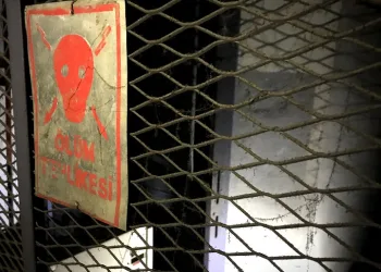 Bursa’da trafo binasına girdi, elektrik akımından öldü