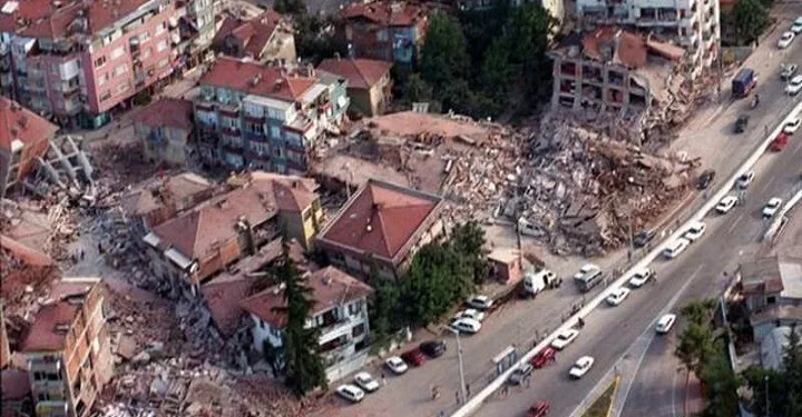 “Minimum 7.3’lük deprem geliyor, şakası yok!”