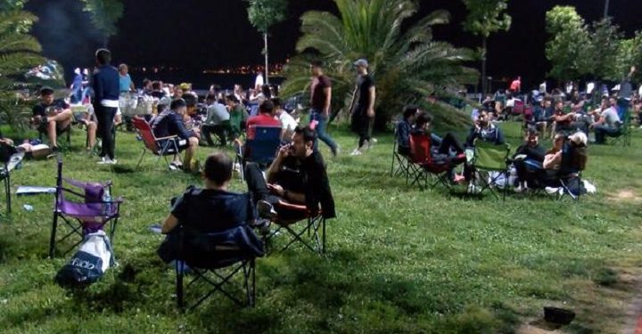 Korkulan oldu… Sahiller doldu taştı, Sağlık Bakanı isyan etti