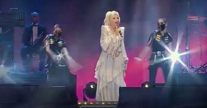 ‘Ajda’ konserini 1967 kişi izledi
