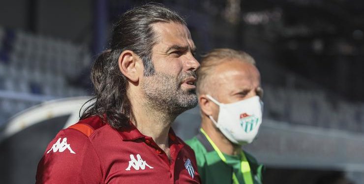 Bursaspor resmen açıkladı! Üzülmez ile yollar ayrıldı