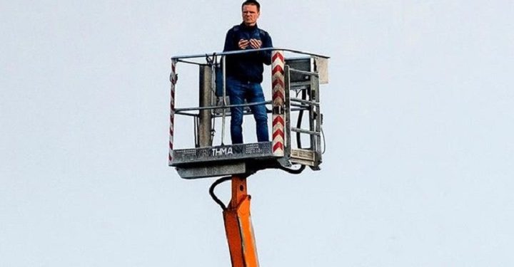 Maça giremeyince vinç kiraladı