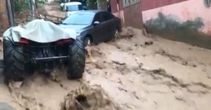 Yenişehir’i sel vurdu!