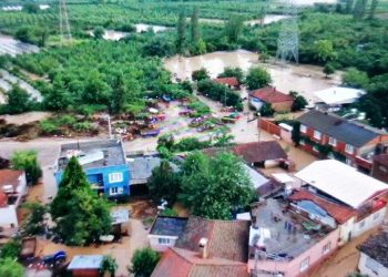 Bursa için kuvvetli yağış ve hortum uyarısı!