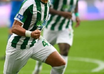 Bursasporlu eski futbolcuya Fenerbahçe kancası