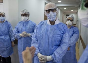 Pandemi hastanesinde 150 sağlık çalışanı virüse yakalandı