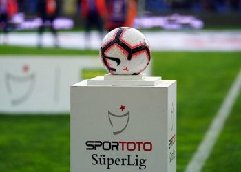 Süper Lig maçları saygı duruşuyla başlayacak