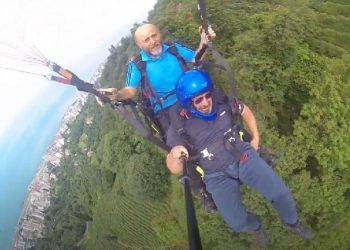 Yamaç paraşütü ile yere çakılan sporcu yaralandı