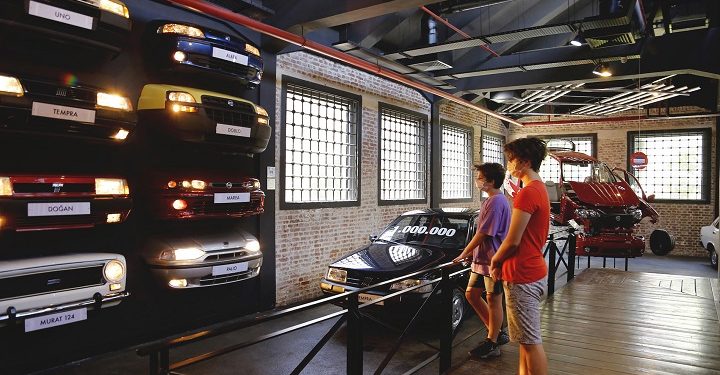 Tofaş Bursa Anadolu Arabaları Müzesi kapılarını yeniden açtı