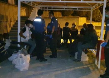 Bursa’da 17 kaçak göçmen yakalandı