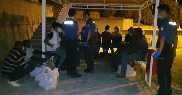 Bursa’da 17 kaçak göçmen yakalandı