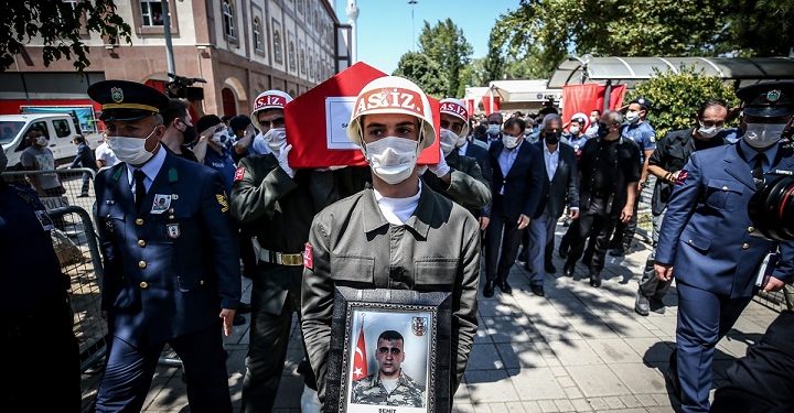 Bursa şehidini uğurladı