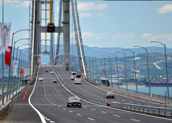 Bayramda otoyol, köprüler ve toplu taşıma ücretsiz