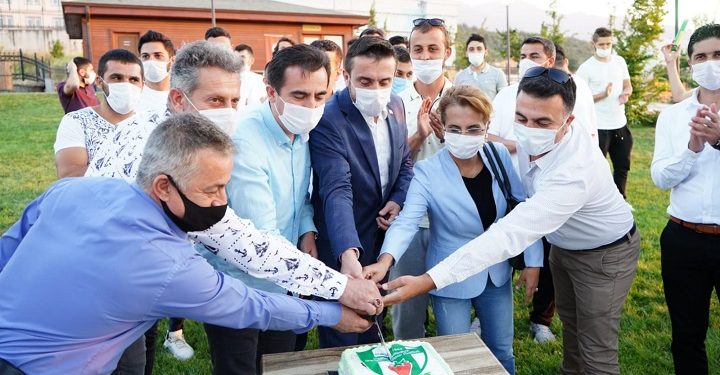 Kestel’de şampiyonluk kutlaması