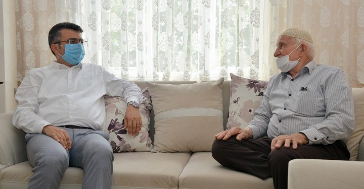 Yıldırım’da Başkan Yılmaz’dan Akif Amca’ya ziyaret