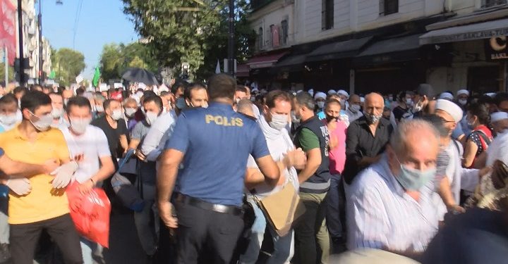 Ayasofya’da tarihi gün…