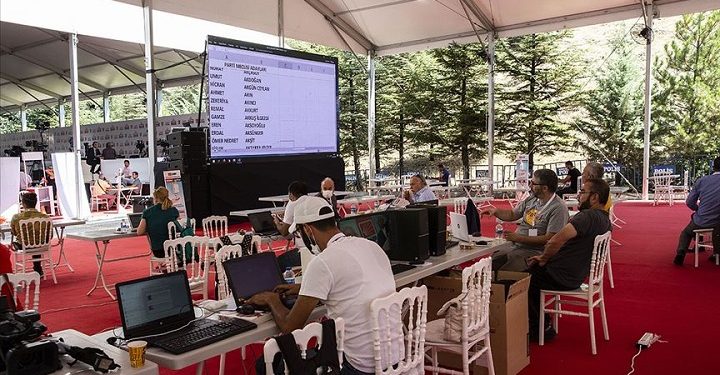 CHP’nin 37. Olağan Kurultayında gözler PM seçimlerinde