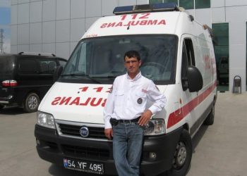 Tilkiyi vurmak isterken dayısını vurdu