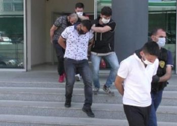 Bursa’da uyuşturucu operasyonu: 3 gözaltı