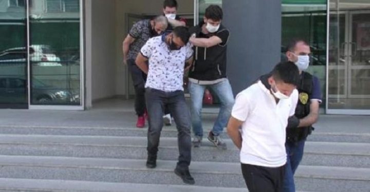 Bursa’da uyuşturucu operasyonu: 3 gözaltı