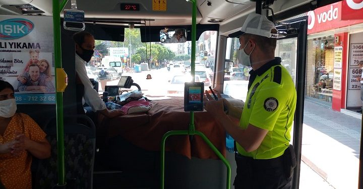İnegöl’de halk otobüsleri ve ticari taksiler denetlendi
