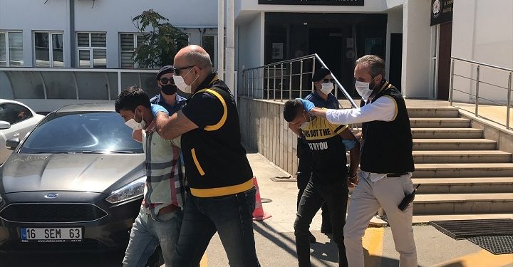 Bursa’da bir kişiyi öldüren baba ve 2 oğlu tutuklandı