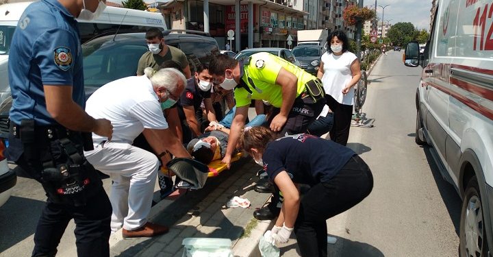 İnegöl’de otomobil ile bisiklet çarpıştı