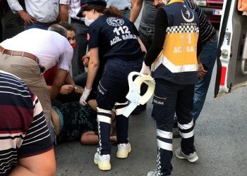 Bursa’da yolcu minibüsü yayaya çarptı