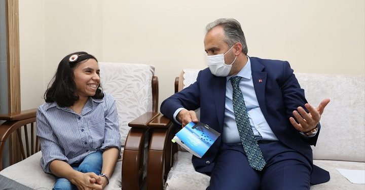 Başkan Aktaş’tan Zehra’ya tebrik