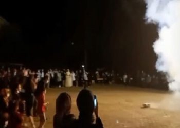 Köy meydanındaki düğünde maganda dehşeti