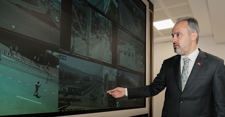 Bursa’da trafiğe dijital göz hapsi